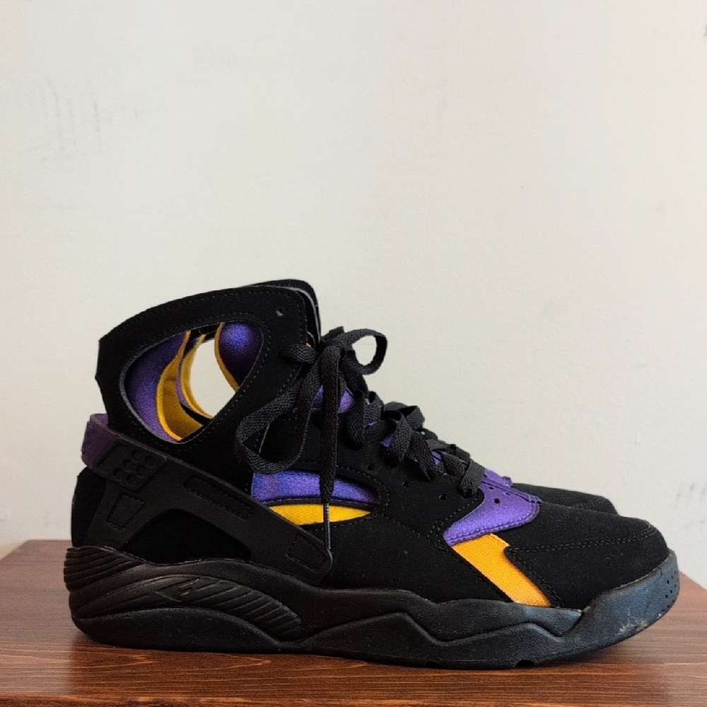 Nike Air Flight Huarache Lakers Away Sz 9